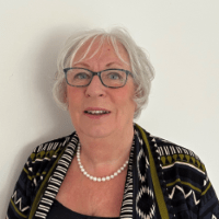 Headshot of Rebecca Benneyworth