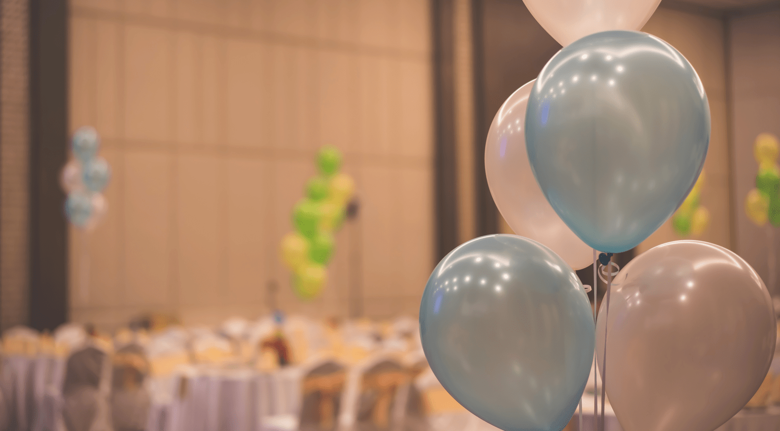 Balloons table decoration