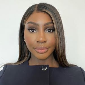 Headshot of Lola-Rose Avery