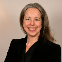 Kim Johnston headshot