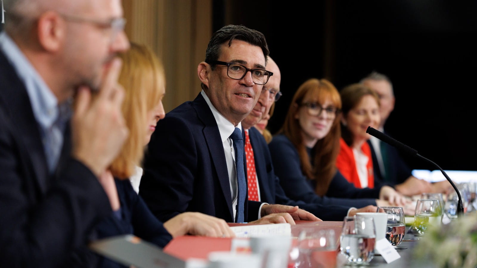 Prime Minister Andy Burnham speaks to staff as he spends his first day working in No10 North office in Manchester. Picture by Lauren Hurley / No 10 Downing Street