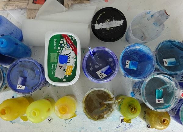 Image of soem paints ready to be used by an artist