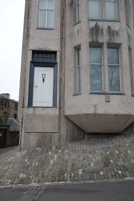 The ‘floating doorway’ on the frontage of Mackintosh House.