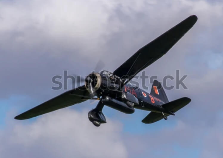Photograph of a propeller driven ww2 aircraft