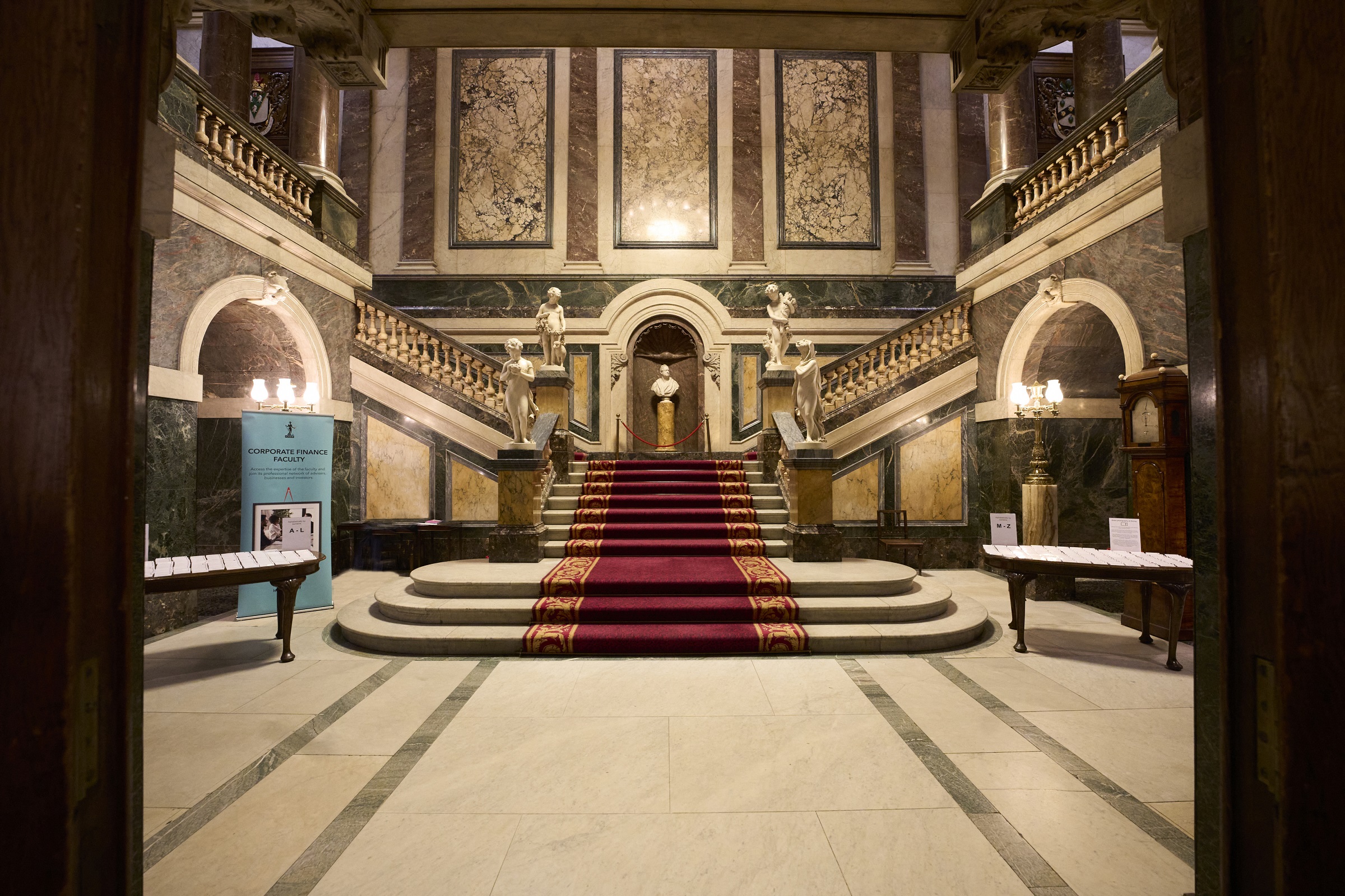 Goldsmiths Hall grans stairway