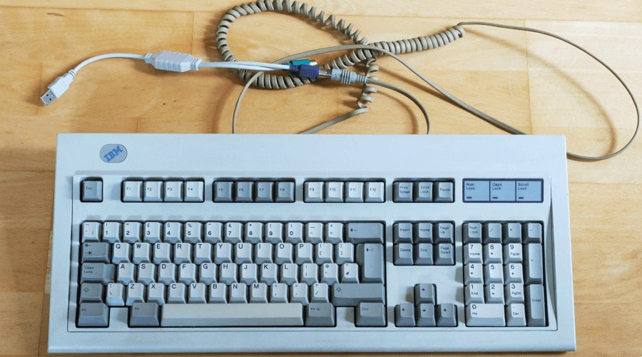 Image of an old style IBM keyboard